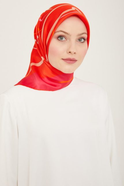 Armine Mercan-Pembe Dijital Çiçek Desen Sura İpek Eşarp 9115-50