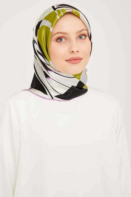 Armine Siyah Kırmızı Geometrik Desenli Tivil İpek Eşarp 9050-56